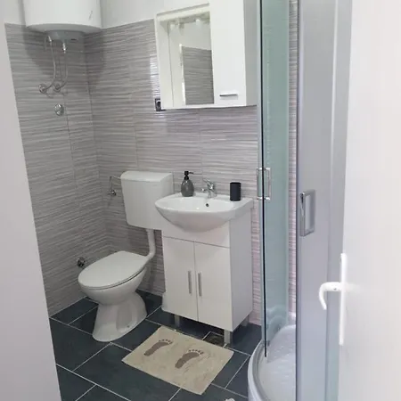 Apartman Kastelanic Brbinj Exterior photo